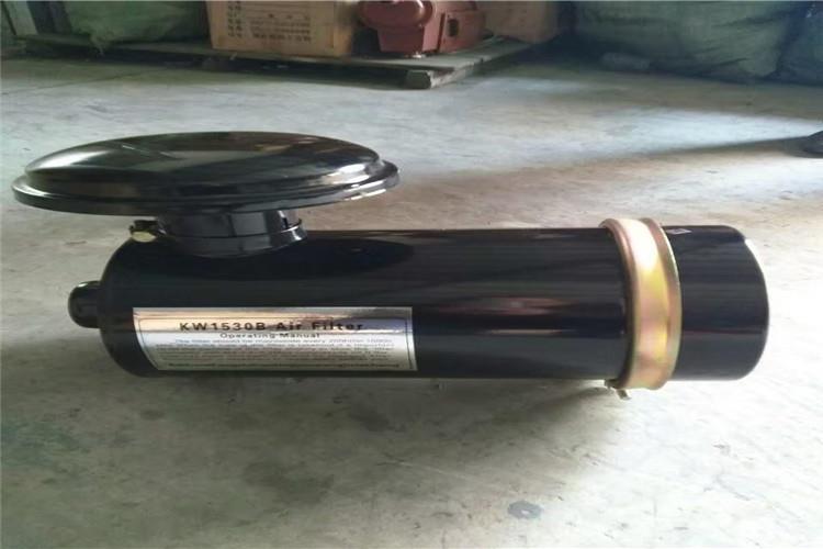 有些运用者在保养柴油机拼搏网页版登录入口_拼搏（中国）时，丢掉滤芯的上下密封橡胶垫圈及油罩，使柴油不经过滤芯过滤