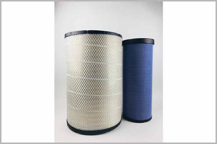 一般来说，发动机拼搏网页版登录入口_拼搏（中国）一年更换一次就足够，如果空气粉尘大可以视情况缩短更换周期